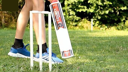 Cricket Set in Mesh Carry Bag Suitable for Approximate Ages 8-12 Years.Size 3/5